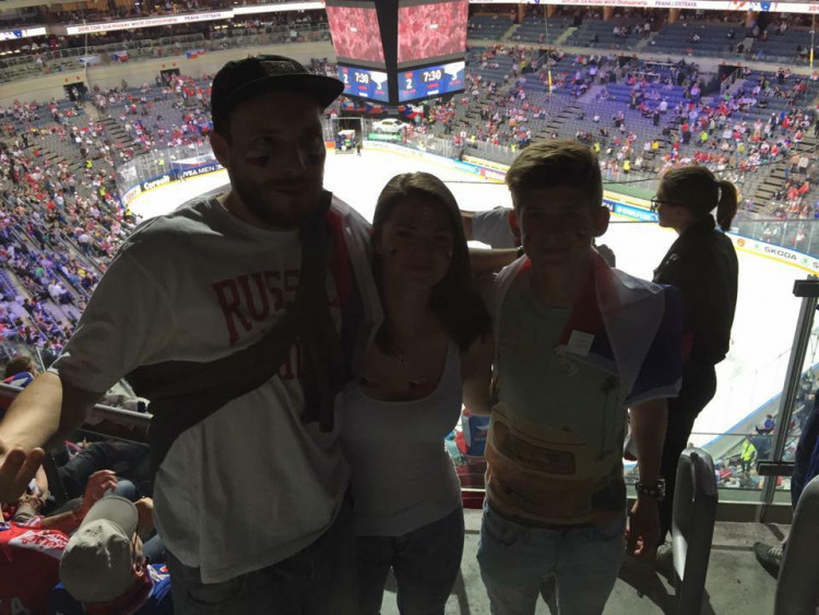 Čtenáři Drbny jsou na zápase Česko - Německo