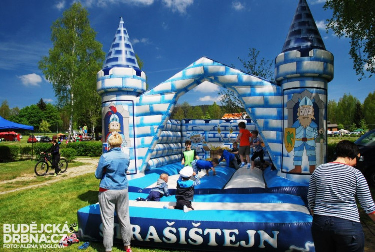 Dračí lodě - Lipno 2015