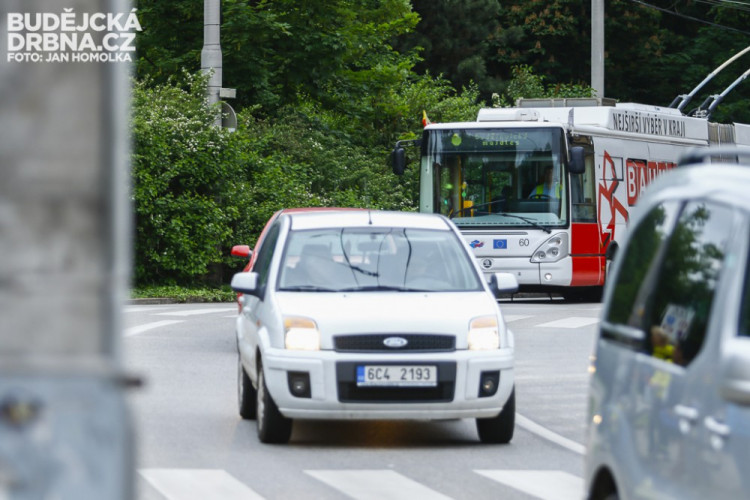 Studenti konzervatoře hrají v MHD