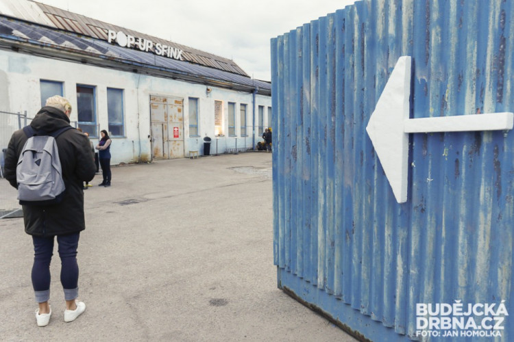 11:55 - Střepy a chlebíčky