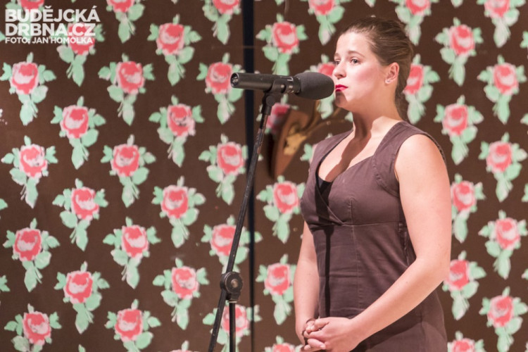 11:55 - Střepy a chlebíčky