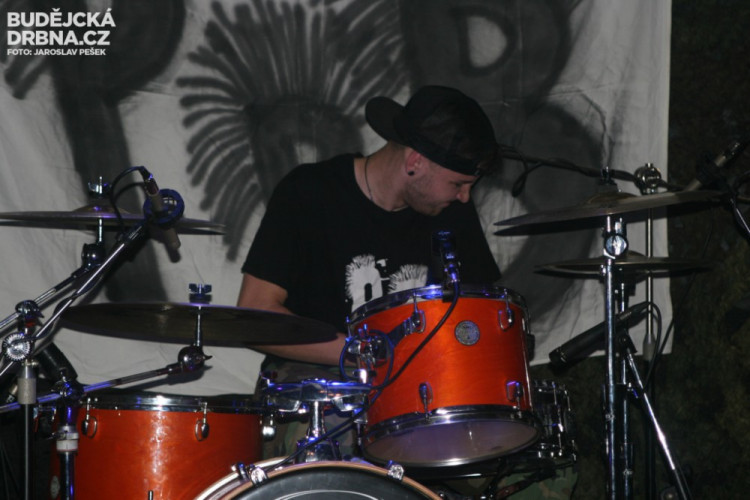 Punkový večer ve Fabrice