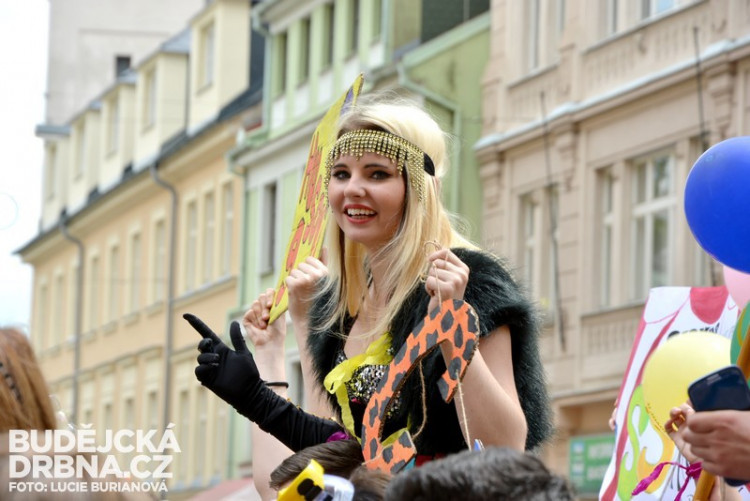 Průvod Budějovického Majálesu 2015