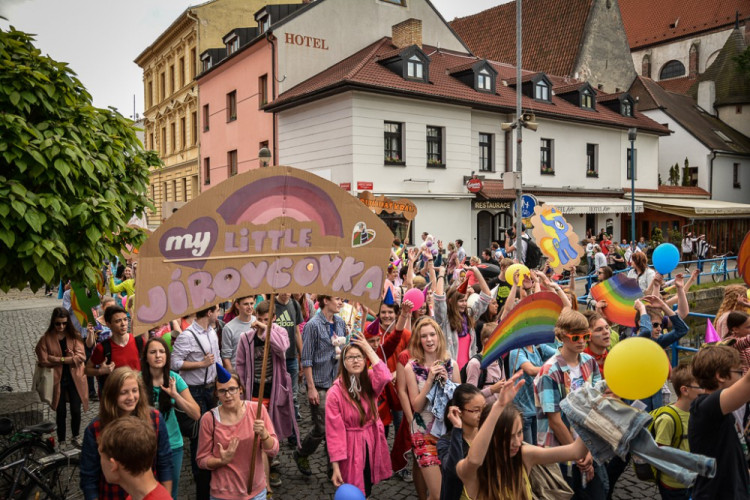 Průvod Budějovického Majálesu 2015. Foto: Dominik Svoboda