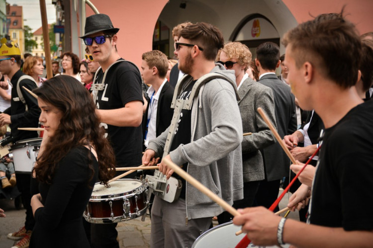 Průvod Budějovického Majálesu 2015. Foto: Dominik Svoboda