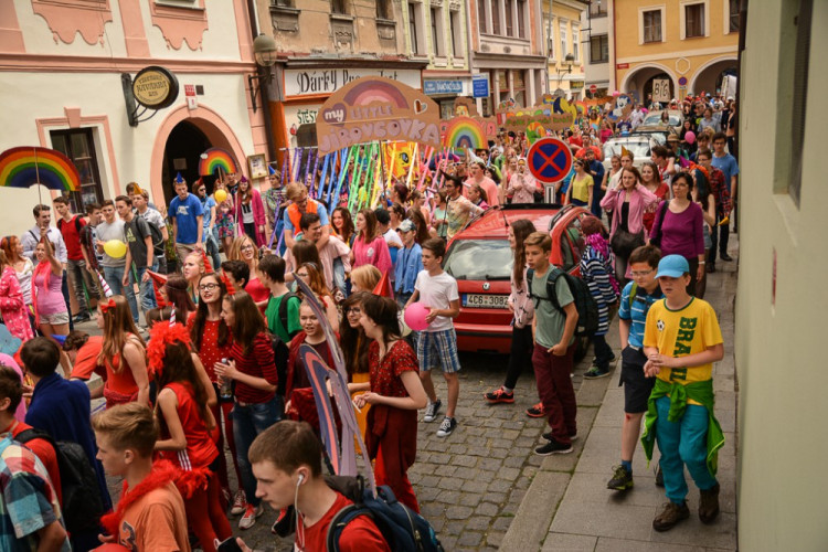 Průvod Budějovického Majálesu 2015. Foto: Dominik Svoboda