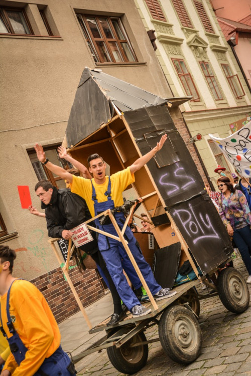 Průvod Budějovického Majálesu 2015. Foto: Dominik Svoboda
