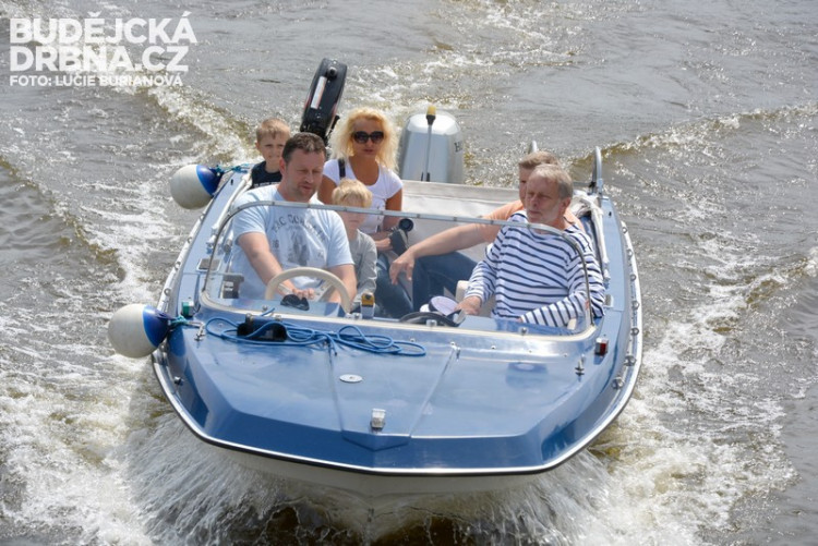 Otevření přístavu v Hluboké nad Vltavou