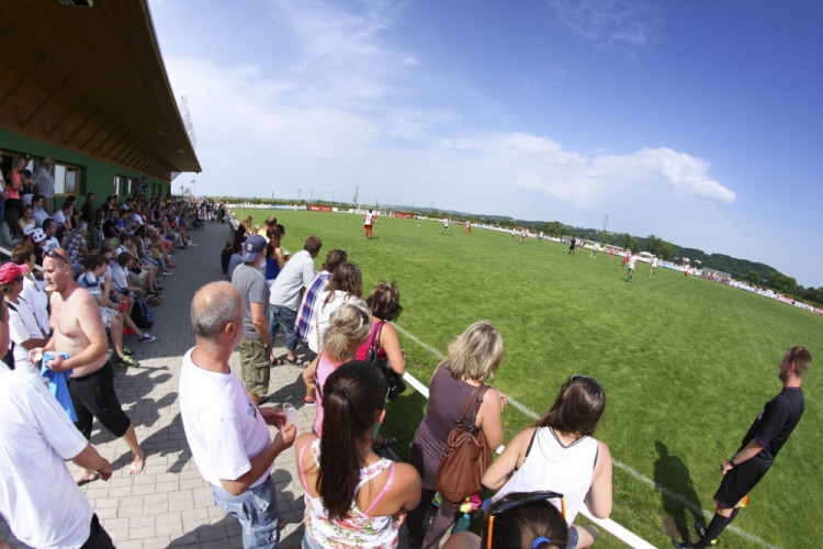 8. ročník charitativní exhibice Mádl Teamu. Foto Josef Vyšata/joevysataphoto.cz