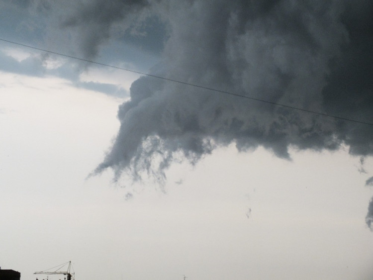 Čtenářská fotogalerie - nedělní bouře vašima očima