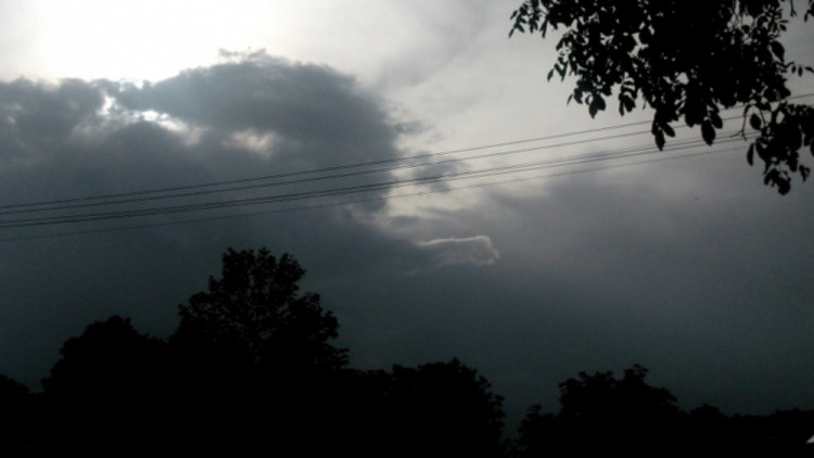 Čtenářská fotogalerie - nedělní bouře vašima očima