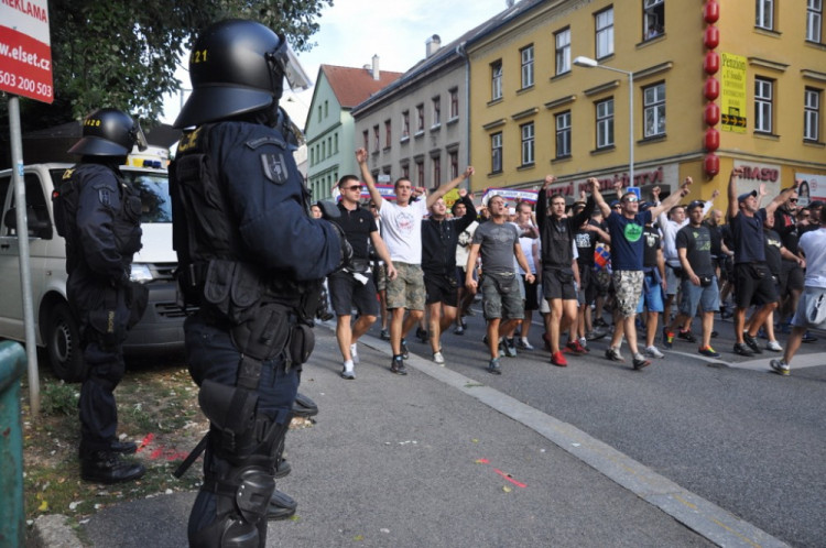 Pochod fanoušků Hajduku Split Libercem