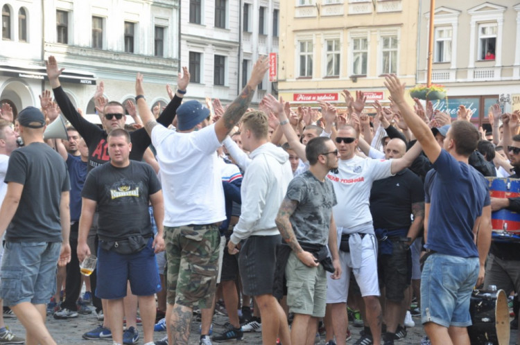 Pochod fanoušků Hajduku Split Libercem