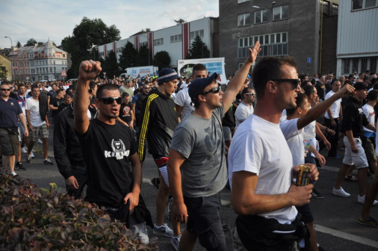 Pochod fanoušků Hajduku Split Libercem