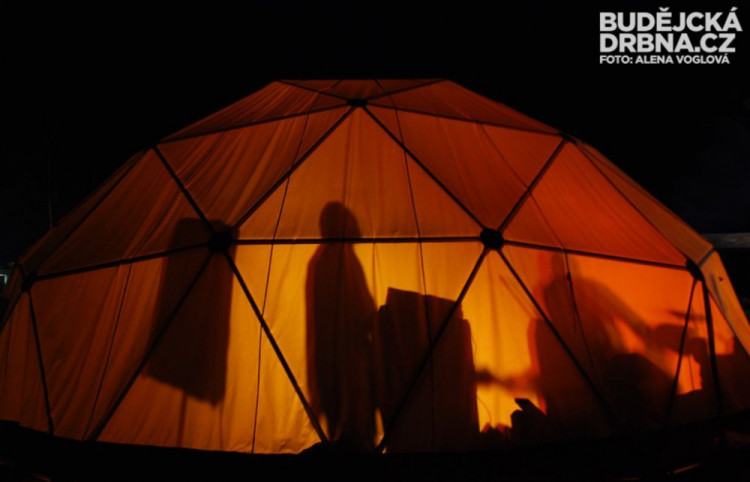 Práce se světlem byla dokonalá