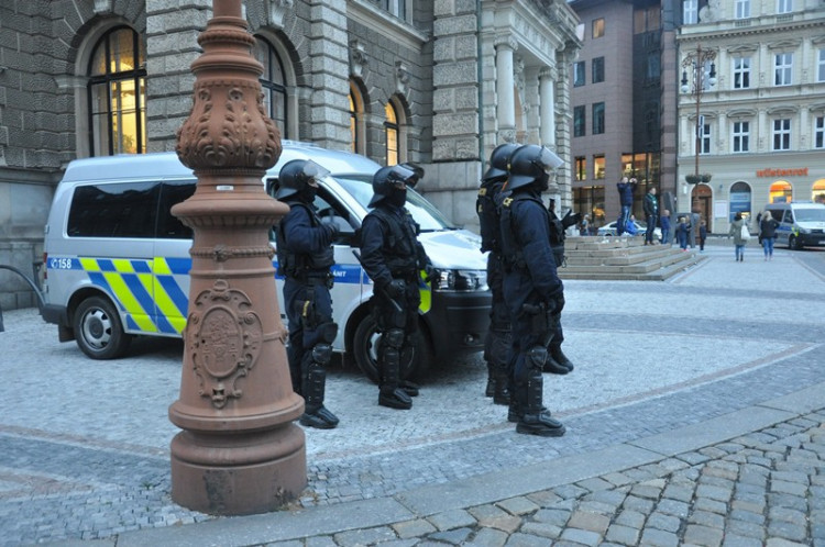 Libercem prošel pochod fanoušků Groningenu, policie musela zasahovat