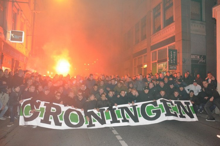 Libercem prošel pochod fanoušků Groningenu, policie musela zasahovat