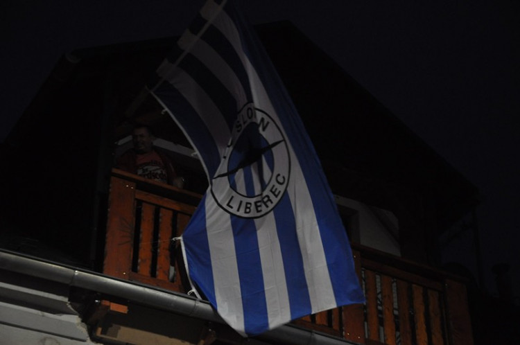 Libercem prošel pochod fanoušků Groningenu, policie musela zasahovat