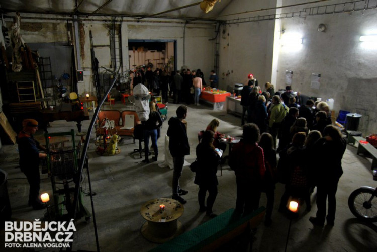 Úžasné továrenské prostory mají své kouzlo