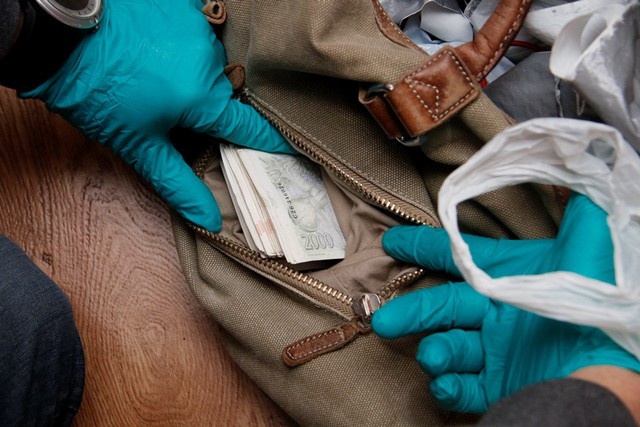 Policie rozkryla další gang výrobců a distributorů pervitinu