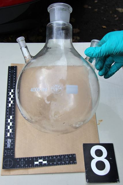 Policie rozkryla další gang výrobců a distributorů pervitinu