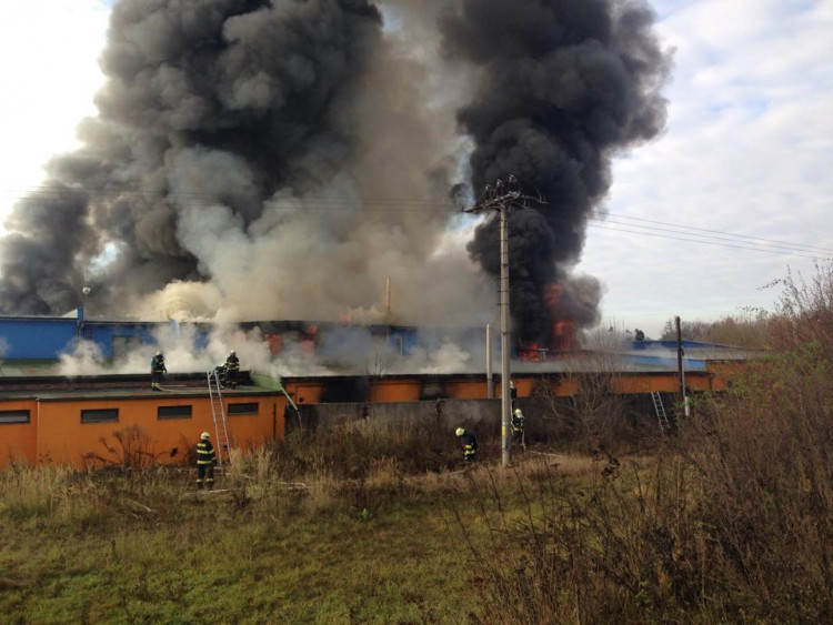 Požár v továrně Agba