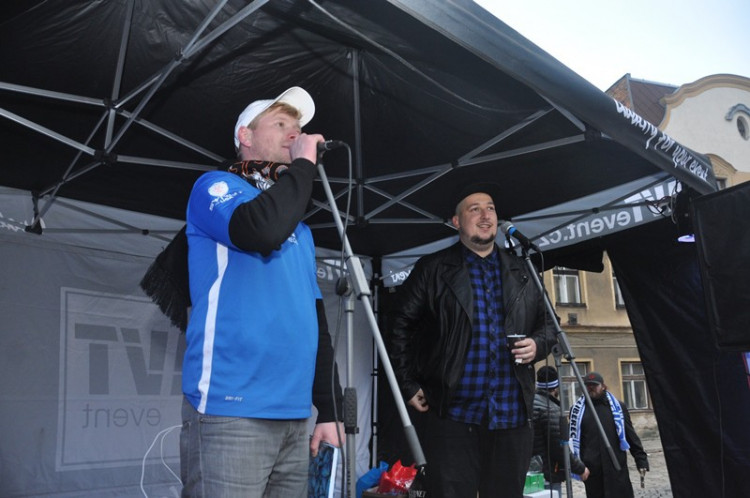 Do Liberce se sjelo 300 francouzských fanoušků, policie zatím práci neměla