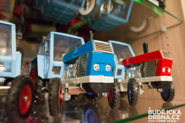 Ve sbírce má přes 600 kusů modelů