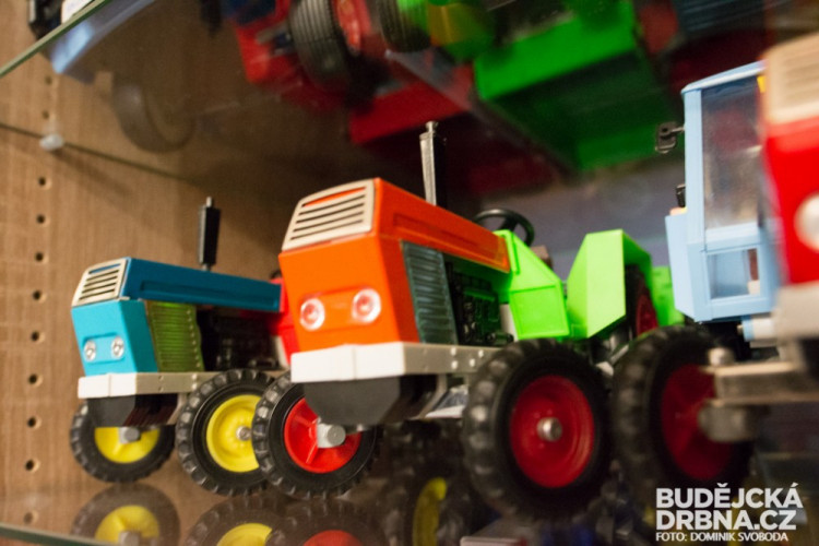 Ve sbírce má přes 600 kusů modelů