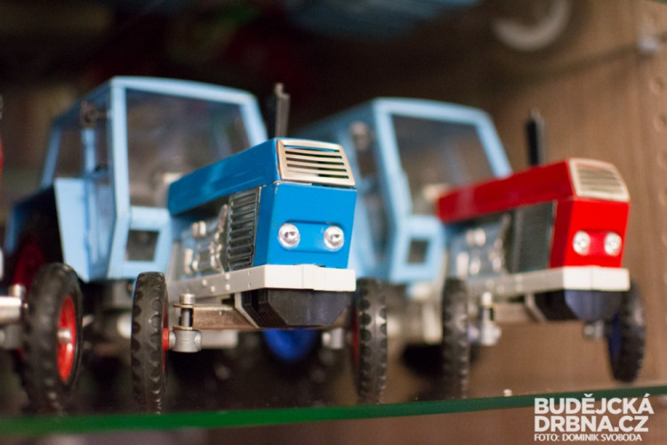 Ve sbírce má přes 600 kusů modelů