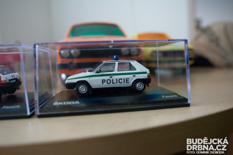 Ve sbírce má přes 600 kusů modelů