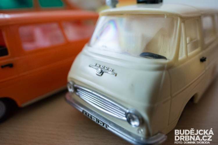 Ve sbírce má přes 600 kusů modelů