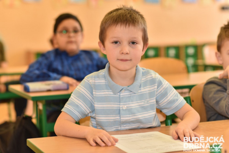 Předávání pololetních vysvědčení