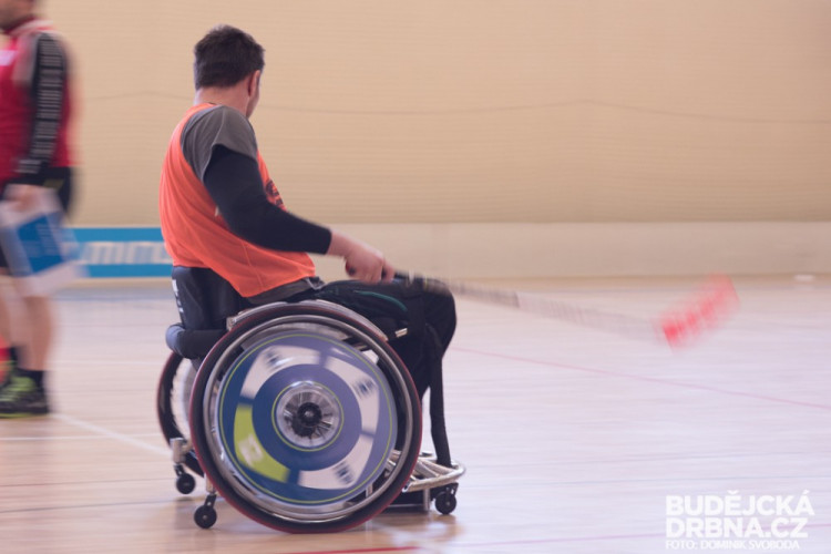 Soustředění florbalové reprezentace vozíčkářů