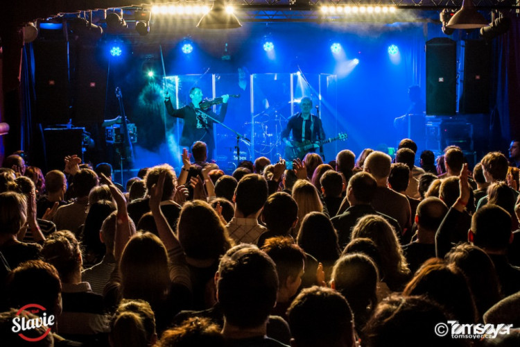 Čechomor zazpíval dvakrát Budějcím