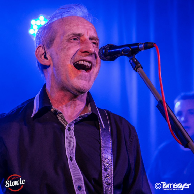 Čechomor zazpíval dvakrát Budějcím