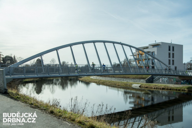 Winter Run se zúčastnila početná skupina běžeckých nadšenců