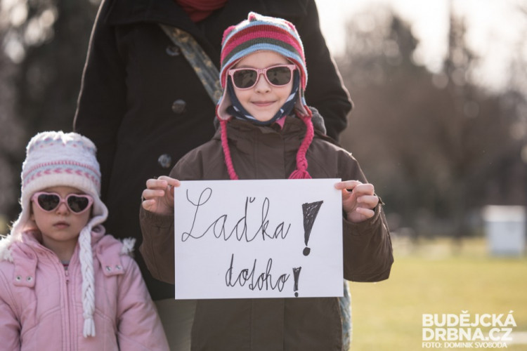 Winter Run se zúčastnila početná skupina běžeckých nadšenců