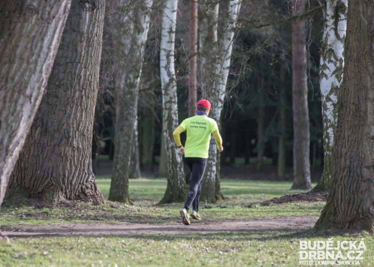 Winter Run se zúčastnila početná skupina běžeckých nadšenců