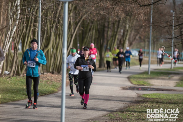 Winter Run se zúčastnila početná skupina běžeckých nadšenců