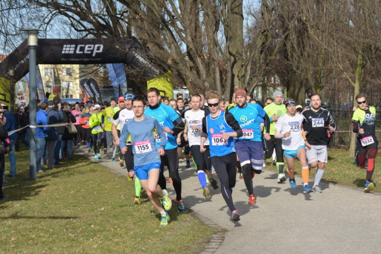 Winter Run se zúčastnila početná skupina běžeckých nadšenců