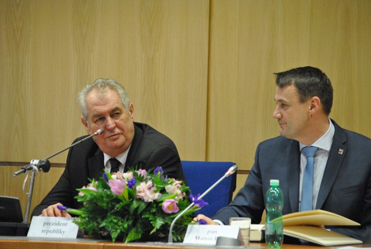 První den prezidentské návštěvy v Libereckém kraji