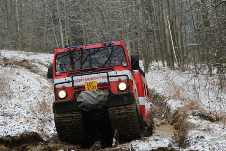 Hasiči testovali techniku v extrémních podmínkách