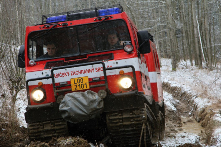 Hasiči testovali techniku v extrémních podmínkách