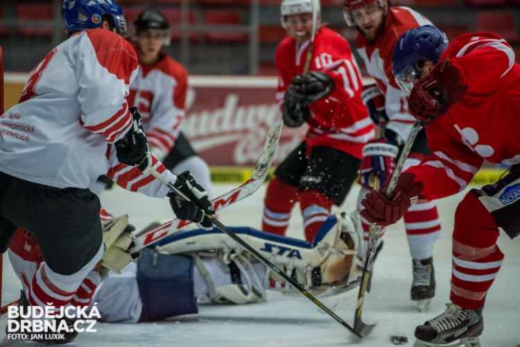 Hokejový souboj univerzit 2016
