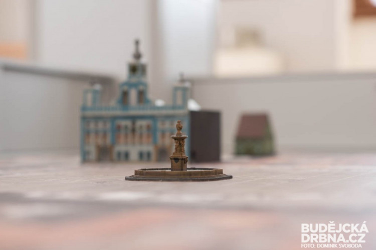 Bronzový depot 220 žeber