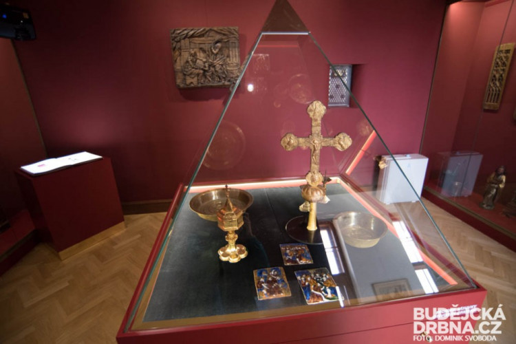 Bronzový depot 220 žeber