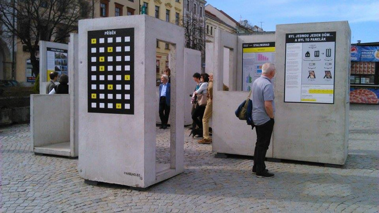 Výstava o panelových domech v Jihlavě