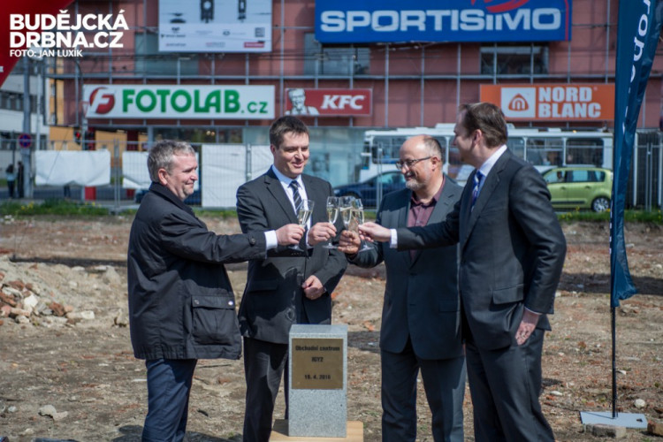 Zahájení výstavby IGY2