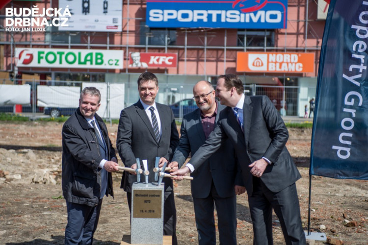 Zahájení výstavby IGY2